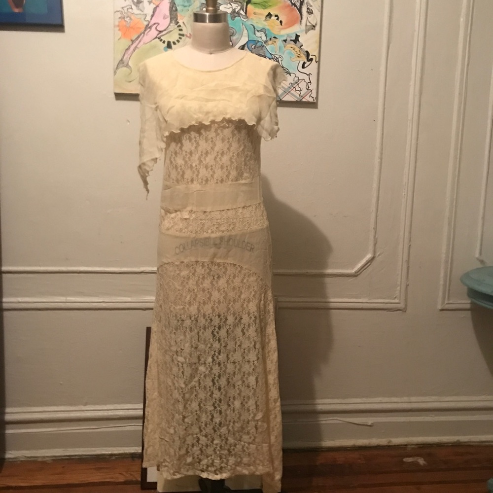 Gorgeous 1930's Lace Dress